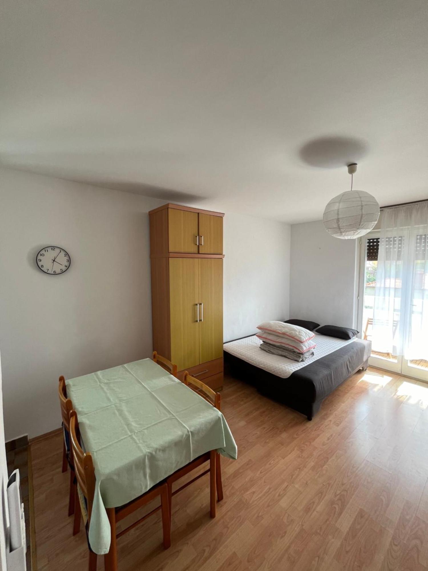 Apartman Niko Pula Exterior photo